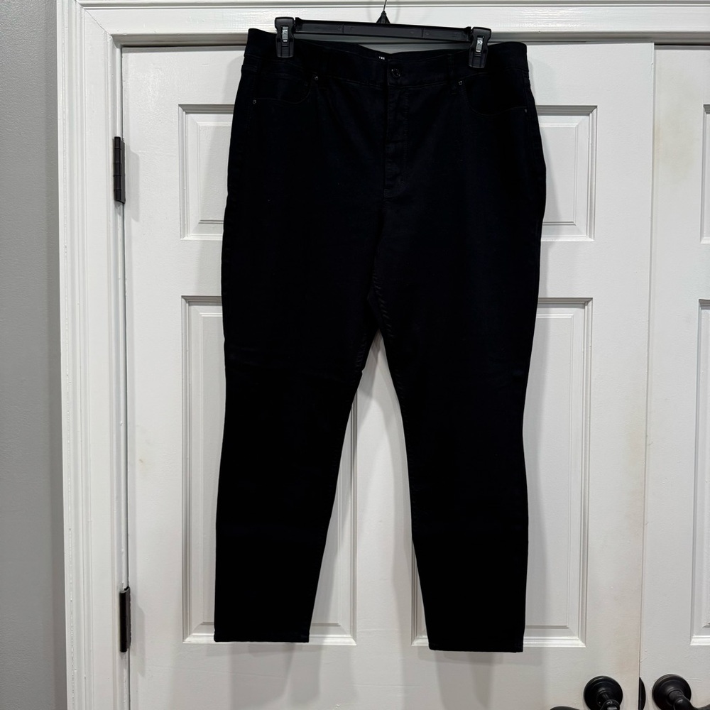 White House Black Market High-Rise Sculpt Black Skinny Jeans - Size 18 - NWOT